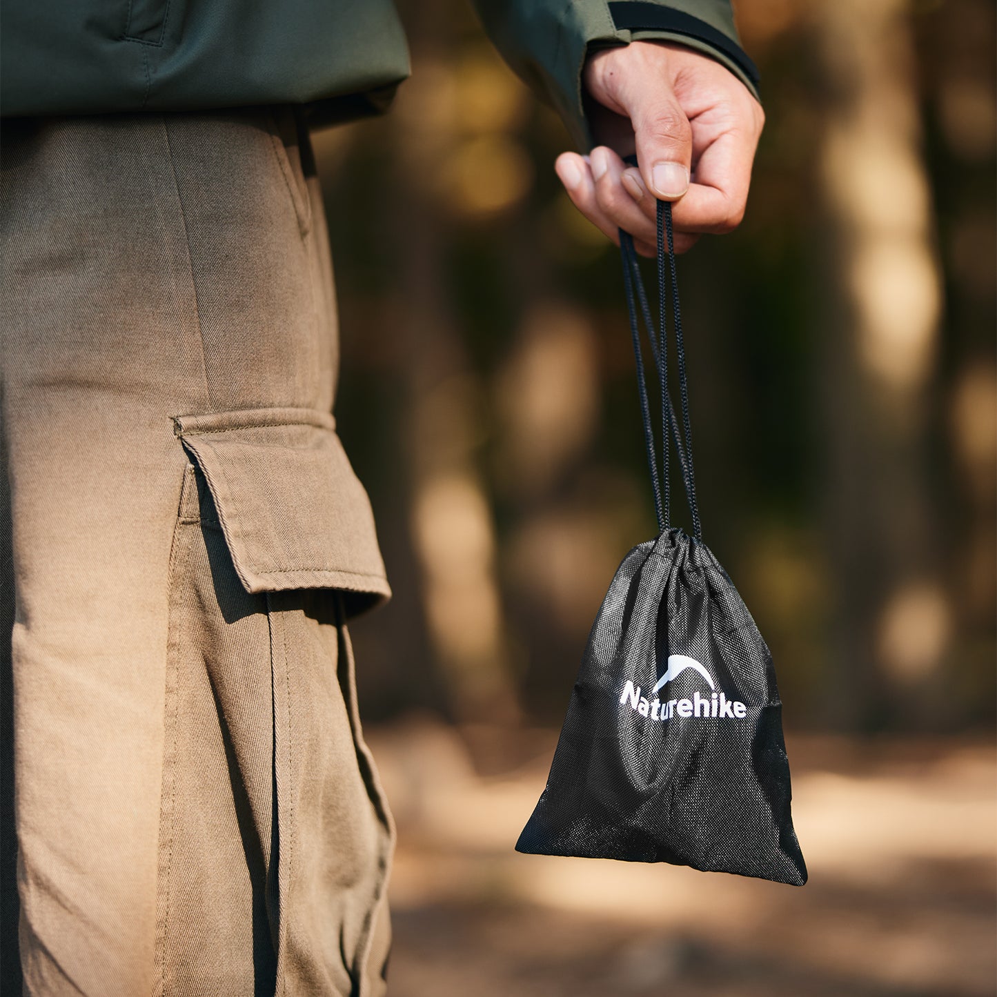 Naturehike - Wind-Mini bomba de ar para infláveis com lâmpada