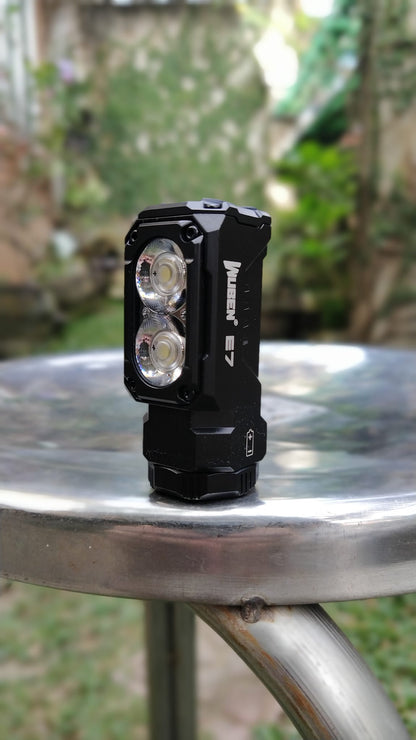 Lanterna Wuben E7 Black